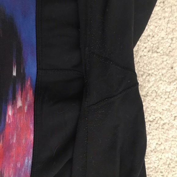 Lululemon yoga pants - Picture 3 of 4